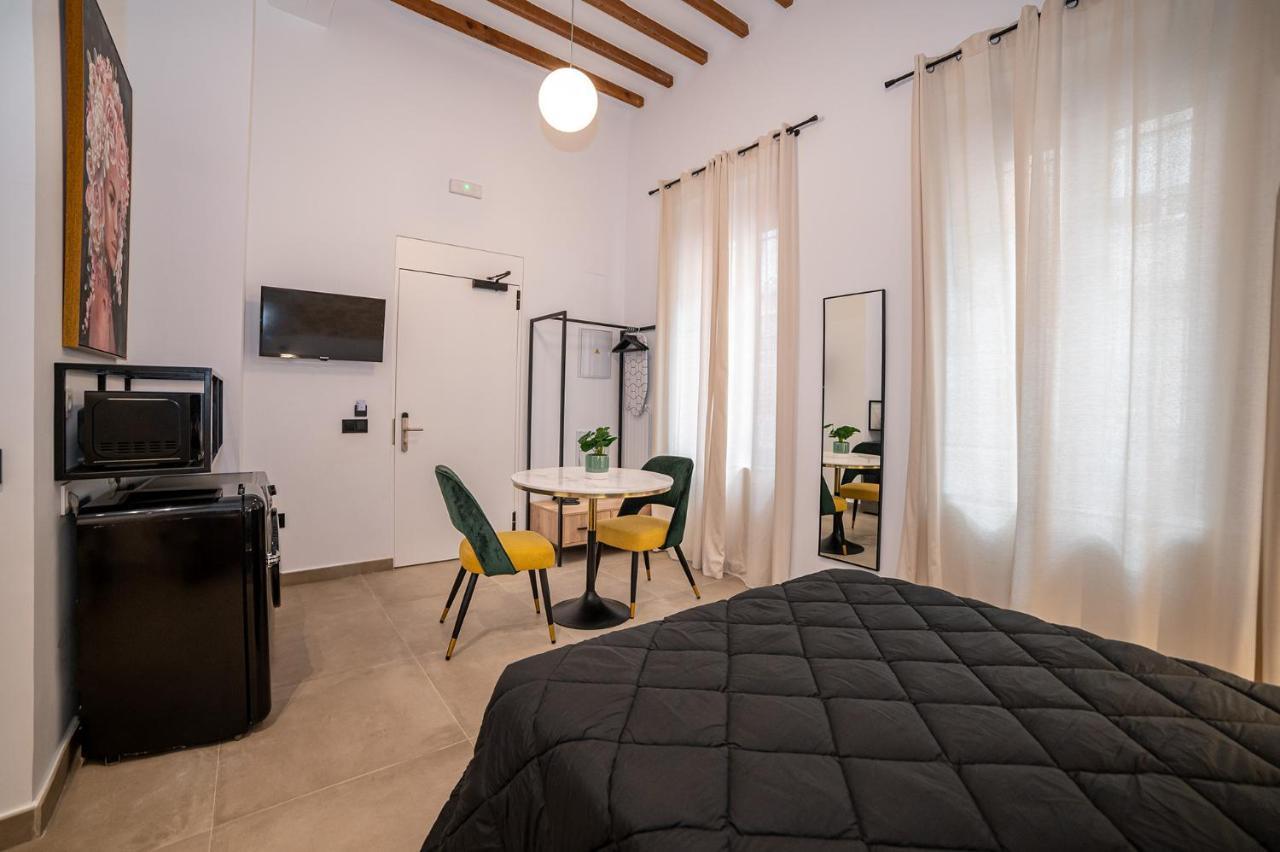 Apartamentos Loliqui Centro Аліканте Екстер'єр фото