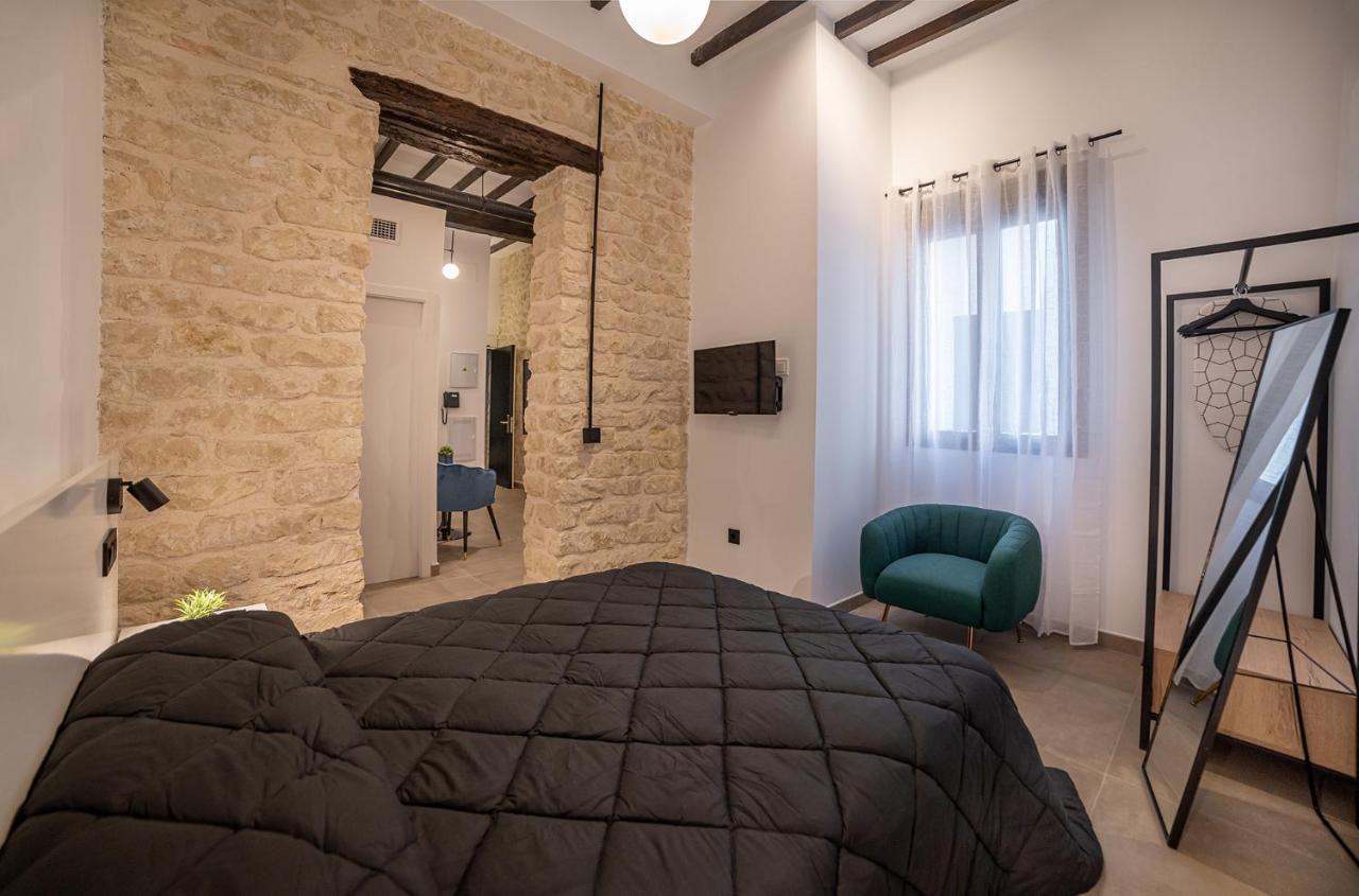 Apartamentos Loliqui Centro Аліканте Екстер'єр фото