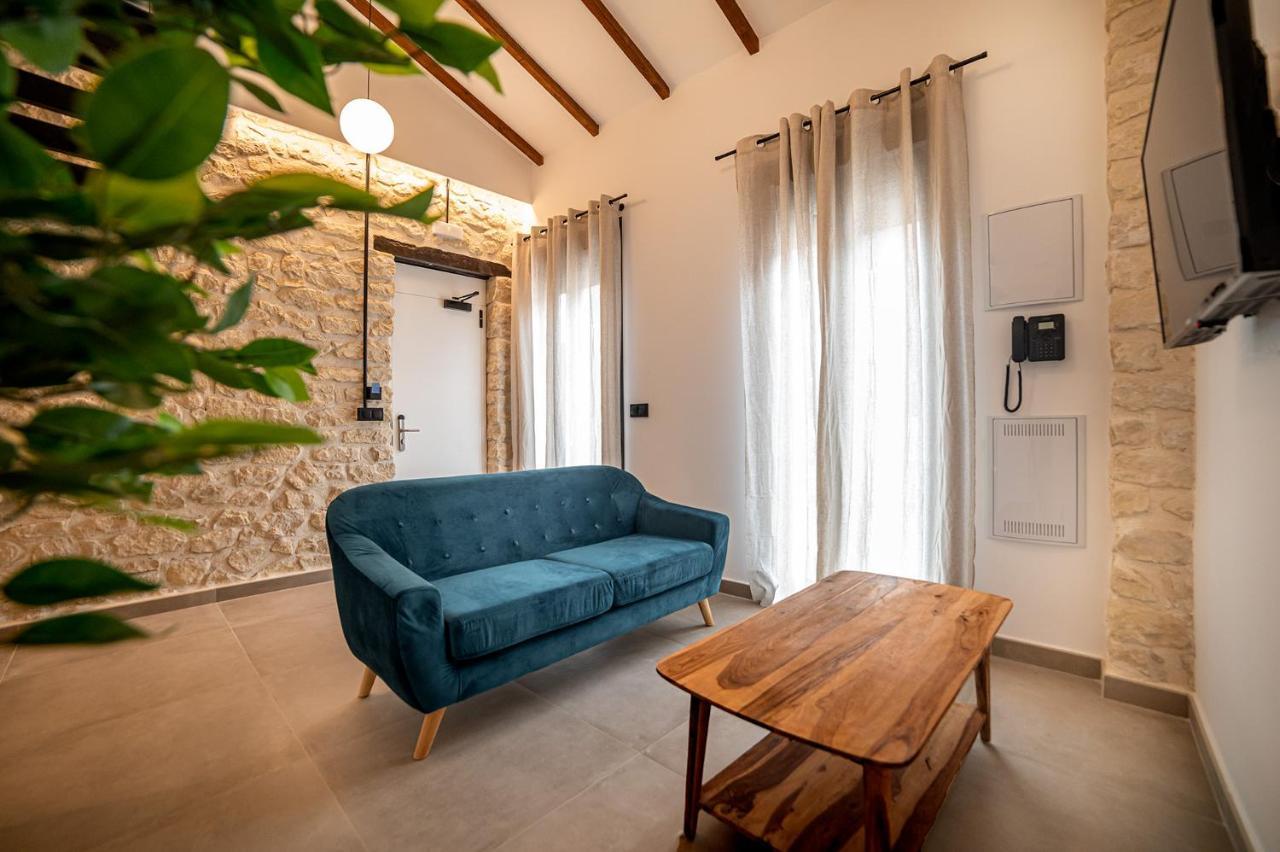 Apartamentos Loliqui Centro Аліканте Екстер'єр фото